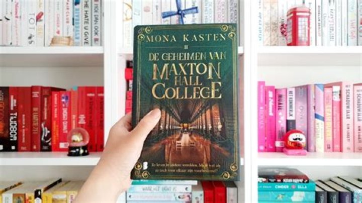 Recensie De geheimen van Maxton Hall College (Maxton Hall 2) Mona