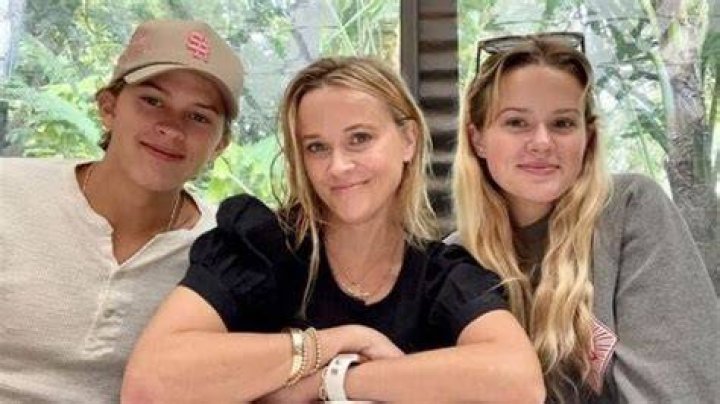 Reese Witherspoon recalls not having enough 'support' after birth of