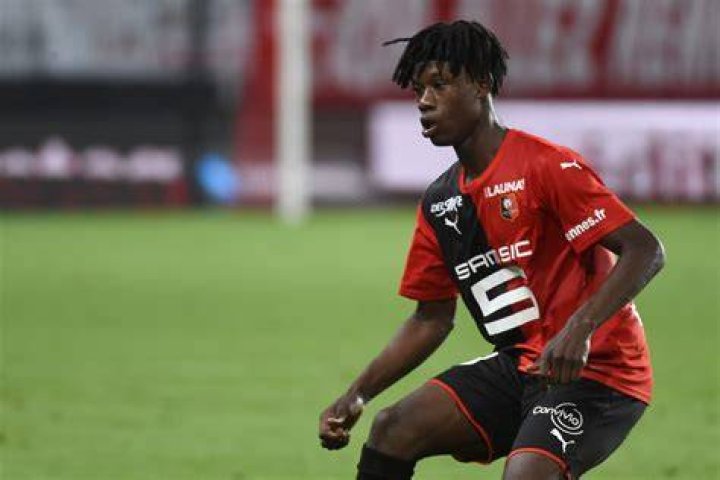 Rennes 16yearold prodigy Eduardo Camavinga's highlight against PSG