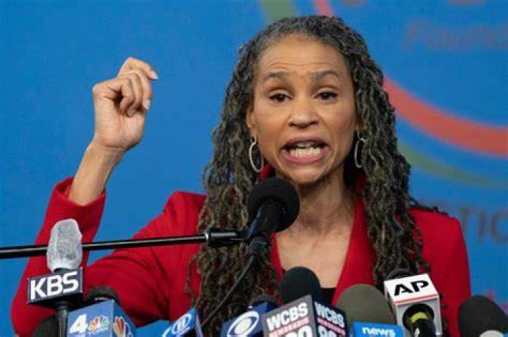 Rep. Hakeem Jeffries endorses Maya Wiley for mayor