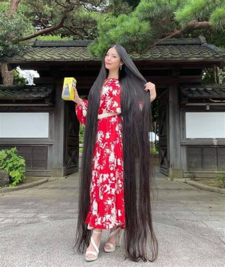 Rin Kambe, the Japanese Rapunzel... Can you figure out her age? BlogNews
