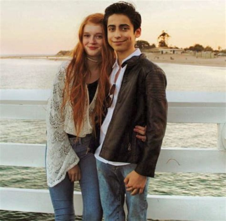 Robert Sheehan And His Love An Insight Into His Girlfriend