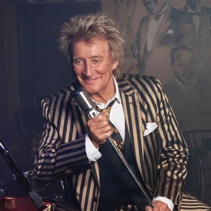 Rod Stewart's wife, Penny Lancaster, looks radiant on beach in string
