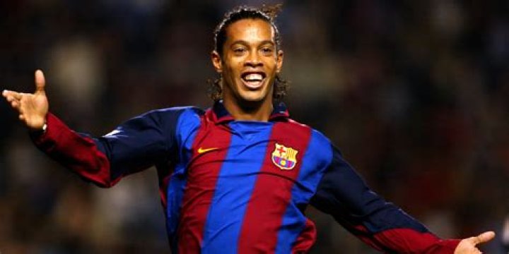 Ronaldinho im Portr&auml;t der l&auml;chelnde Magier, der mit dem sch&ouml;nen Spiel