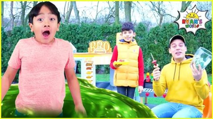 Ryan has a TV Channel!!! YouTube