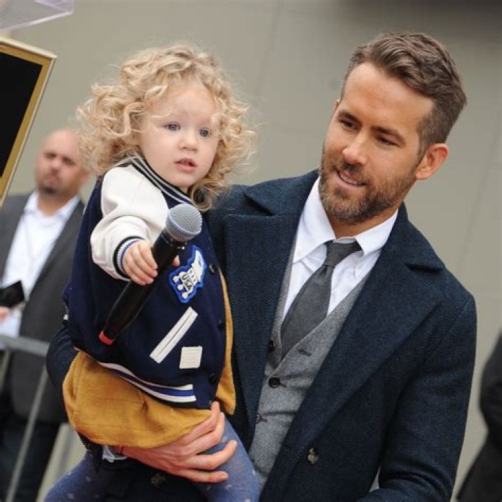 Ryan Reynolds shares rare look into his three daughters' bedtime