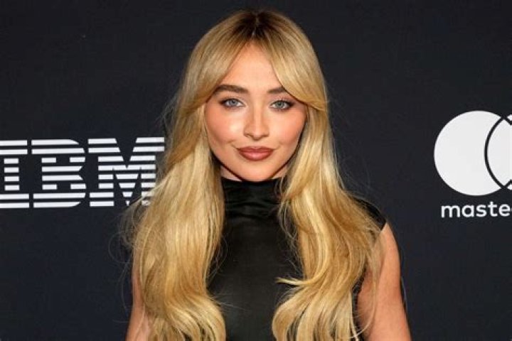 Sabrinacarpenter Nude 1