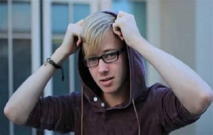 Sam Golbach biography, age, height, net worth, relationship, YouTube