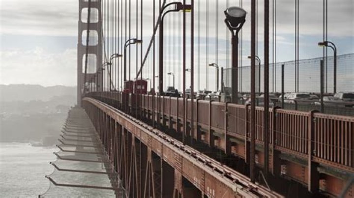 San Francisco installs nets to stop suicides off Golden Gate Bridge