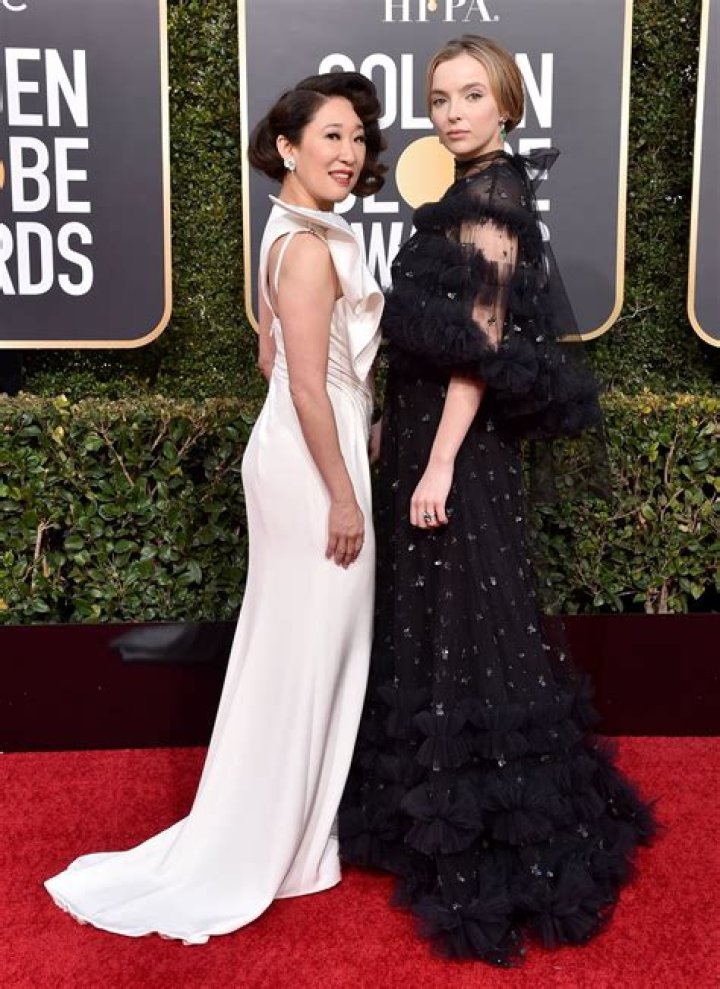 Sandra Oh and Jodie Comer's RealLife Friendship in Photos POPSUGAR