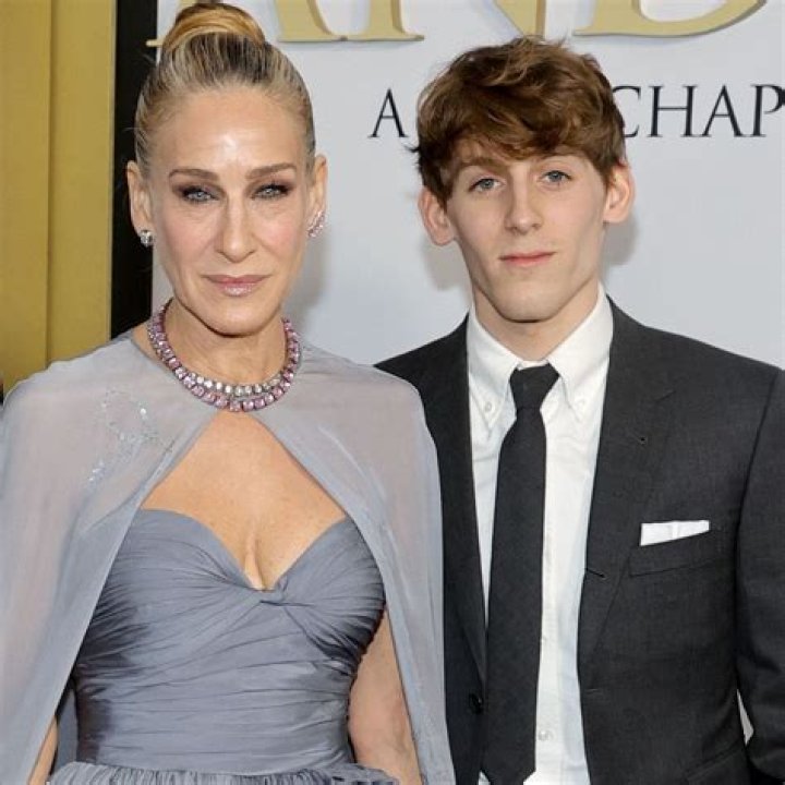 Sarah Jessica Parker and her husband Matthew Broderick celebrate their