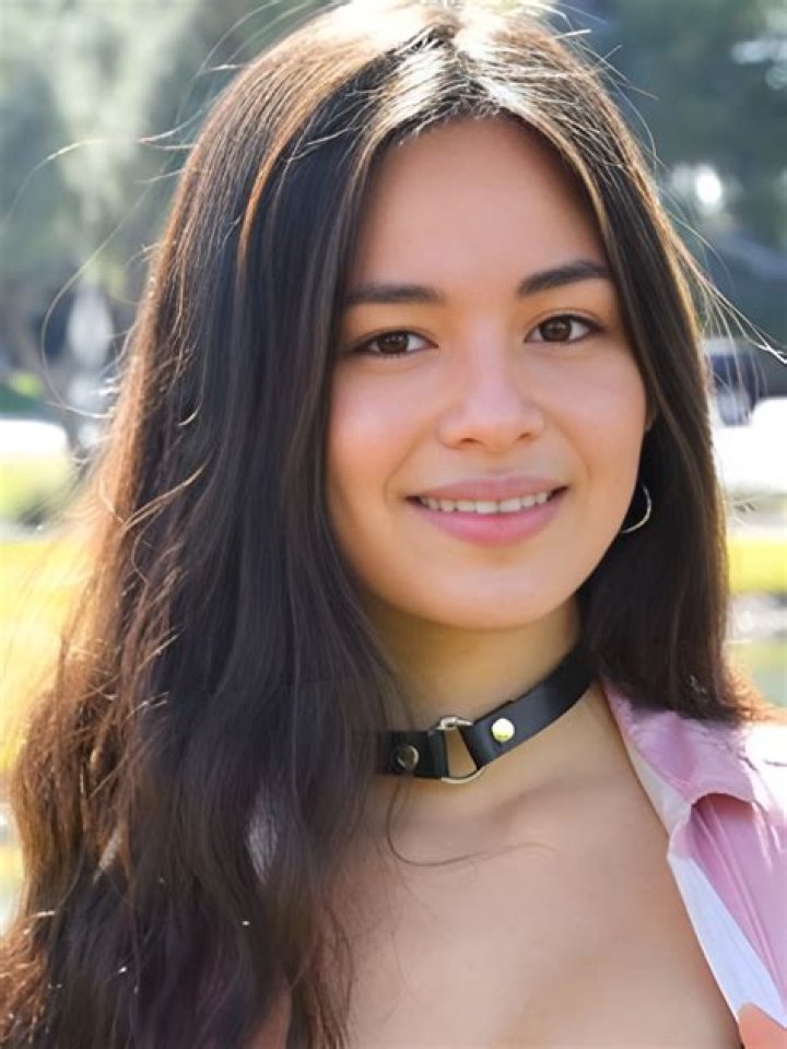 Scarlett Alexis (Model) Wiki, Age, Height, Weight, Photos, Videos and More