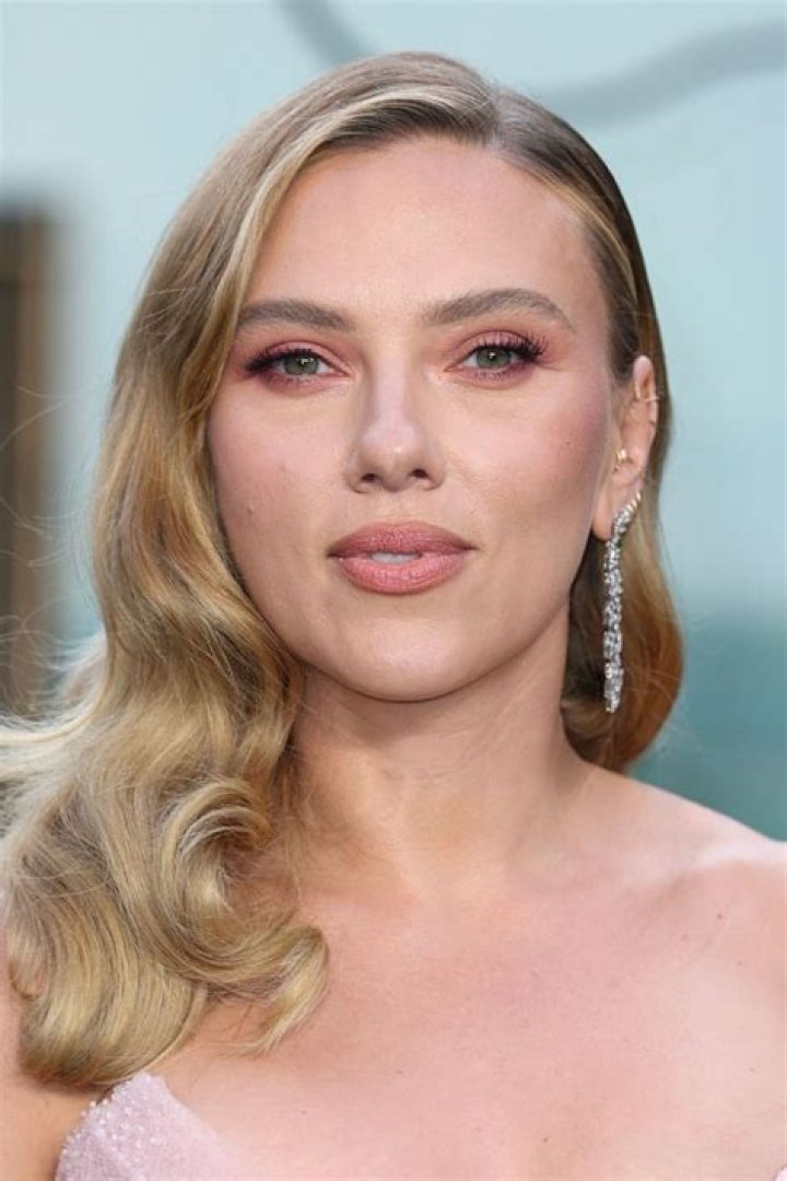 Scarlett Wiles Sanders Wiki