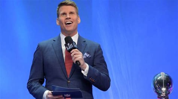 Scott Hanson mistakenly says &lsquo;the late&rsquo; Jimmy Carter when announcing