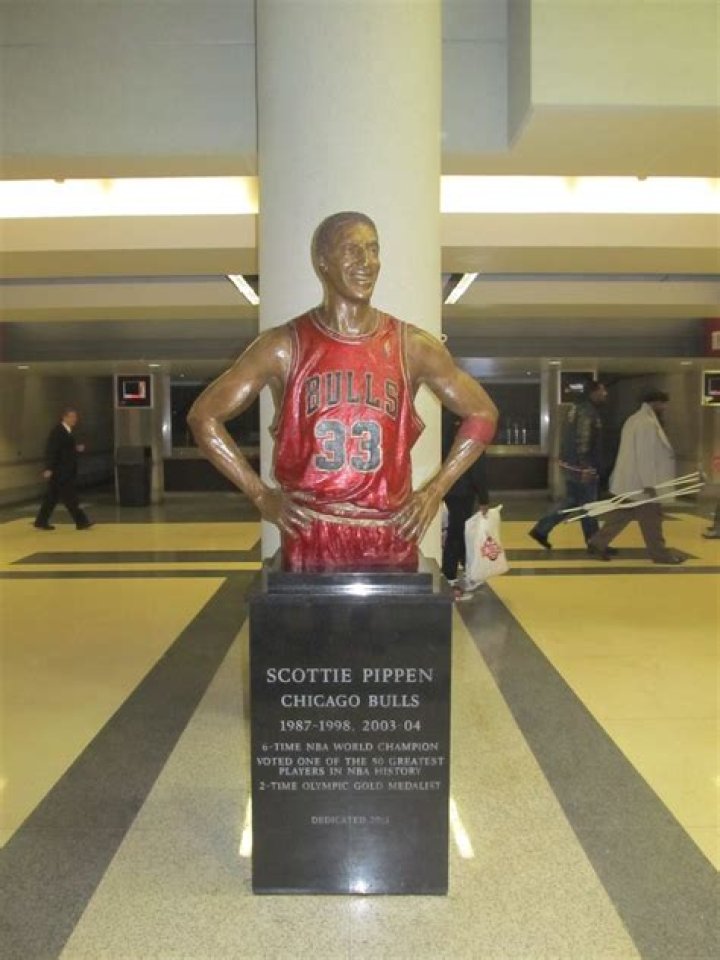Scottie Pippen Statue at the United Center 1901 W Madison &hellip; Flickr