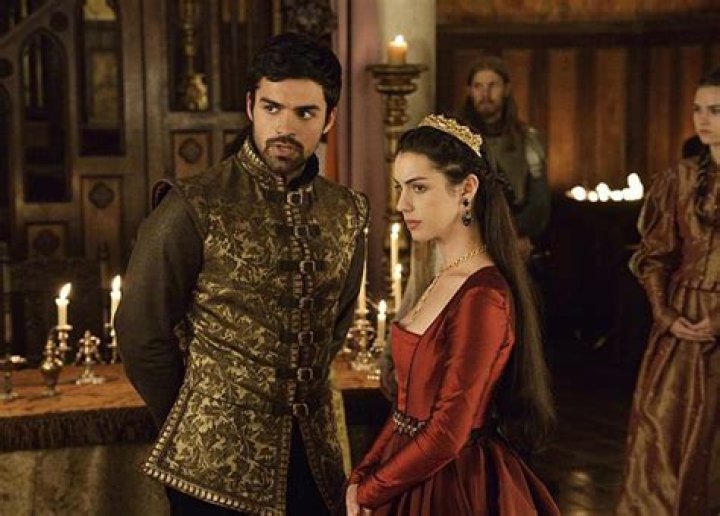 Sean Teale & Adelaide Kane Adelaide kane, Reign, Reign tv show