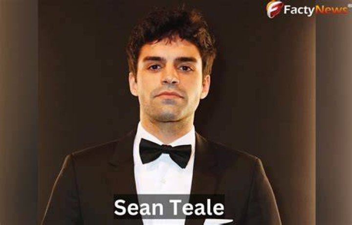 Sean Teale Birthday, Real Name, Age, Weight, Height, Family, Facts, Contact Details, Girlfriend
