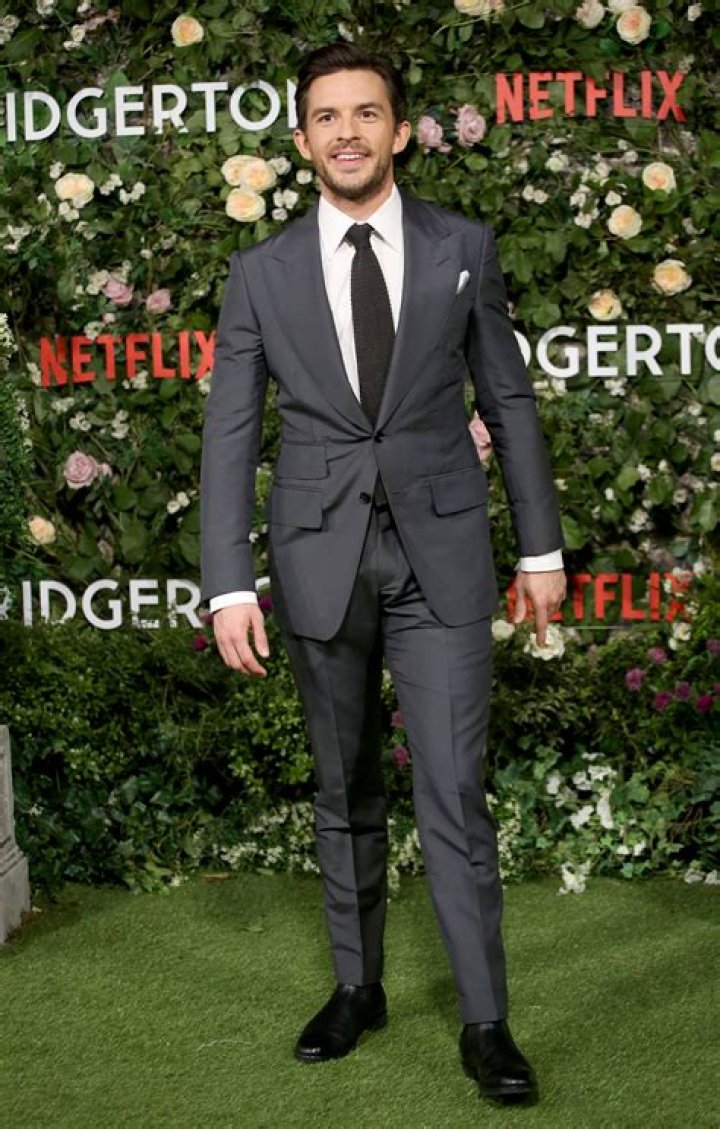 See Jonathan Bailey's Hottest Photos from His 'Bridgerton' Role Photo