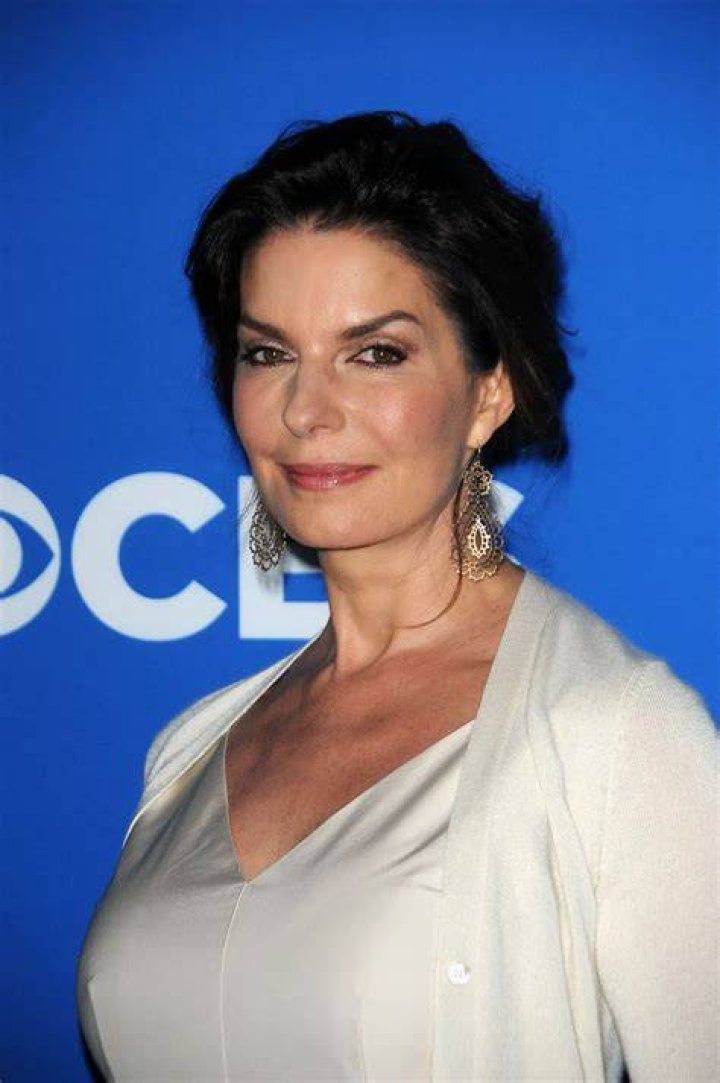 Sela Ward's husband on U.S. Senate run, Mississippi politics