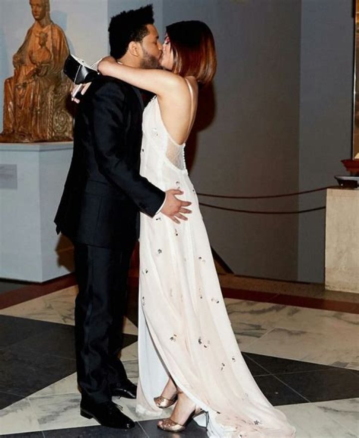 Selena and Abel at the Met Gala 2017 Selena And The Weeknd, Selena And
