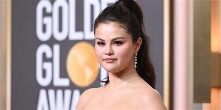 Selena Gomez lets the world in on a rough romance with 'Lose You to