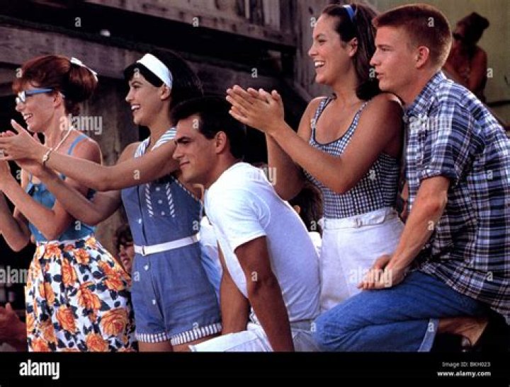 SHAG (1988) PAGE HANNAH, PHOEBE CATES, ROBERT RUSLER, ANNABETH GISH