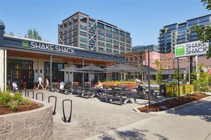 Shake Shack &mdash; Brodson Construction