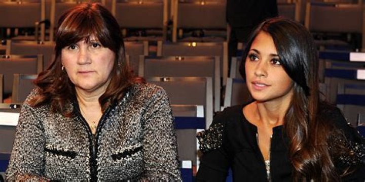 She is Celia Mar&iacute;a Cuccittini, the mother of Lionel Messi her mother