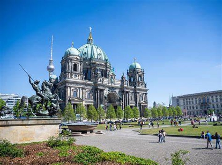 Shemale Escort In Artmis berlin