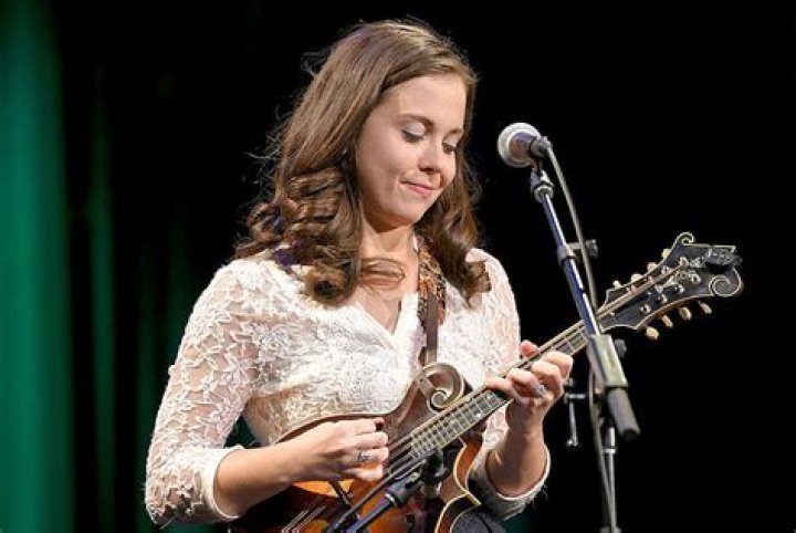 Sierra Hull Is a Virtuosic Player But Even She Has Tough Sets