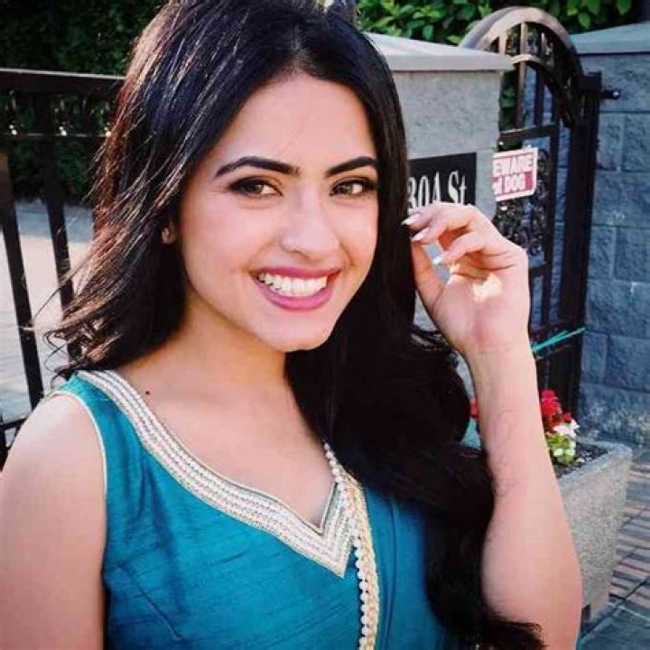Simi Chahal Height, Age, Net Worth, Affairs, Bio and More 2024 The