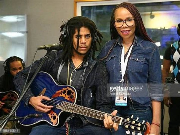 Skip Marley with Mom Cedella Marley. Skip marley, Bob marley daughter