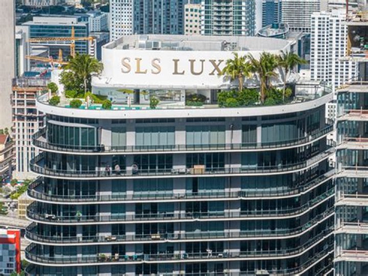 SLS LUX Celebrates RecordBreaking Sales with Rooftop F&ecirc;te