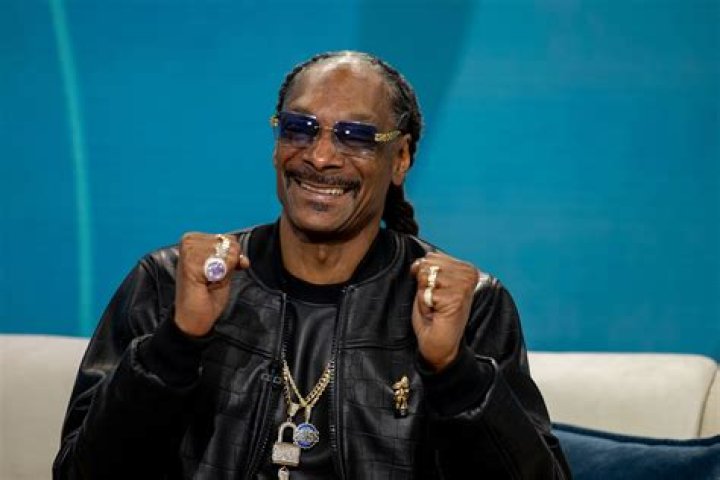 Snoop Dogg Shares Old Video Footage Of Tupac From The Year He Died