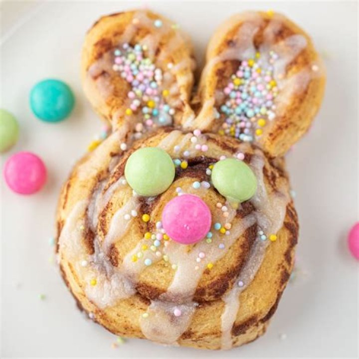 So apparently Cinnamon Bun is voiced by the same guy (Dee Bradley Baker