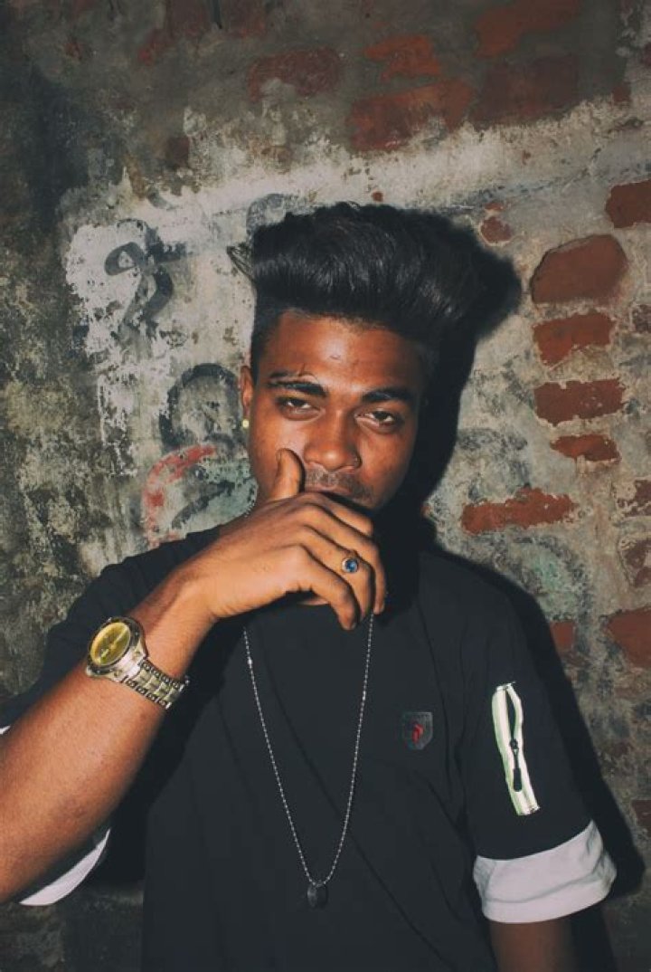 Soham Gupta's Photo series Explores The Hiphop Cultural Identity of