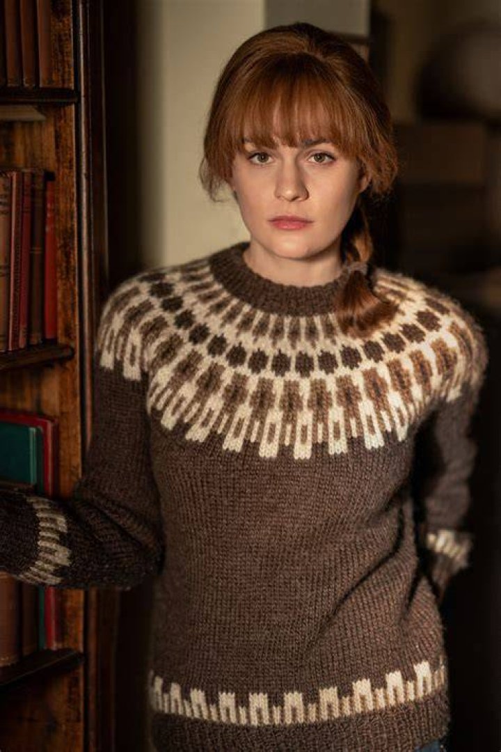Sophie Skelton's Dating Life The 'Outlander' Star Was Linked to Only