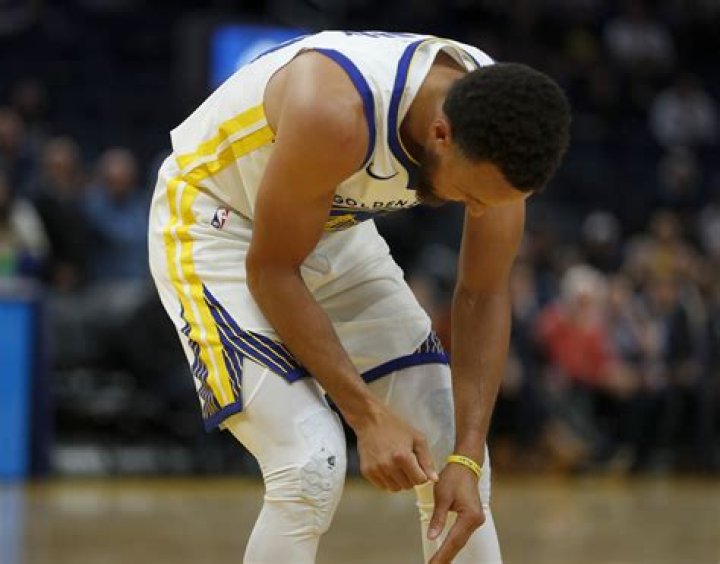 Steph Curry hand injury Now it's time to tank, Warriors