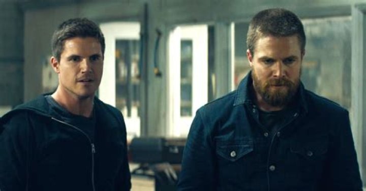 Stephen and Robbie Amell stay in the superpower zone for Code 8 trailer