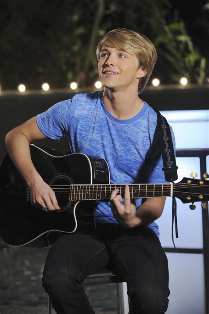 Sterling Knight / Sterling Knight Sterling Knight Photo (11832011
