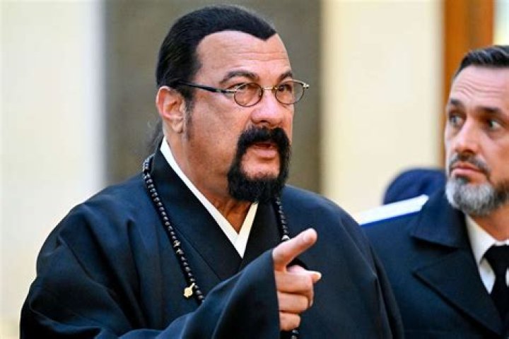 Steven Seagal Slams U.S. Media for &lsquo;Lies&rsquo; Over Vladimir Putin &lsquo;I Am