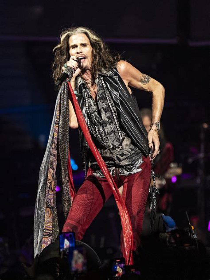 Steven Tyler, 74, plants a kiss on his assistant turned girlfriend Aimee Preston, 33 Daily