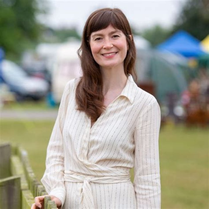 Stream Tabitha Raskin music Listen to songs, albums, playlists for