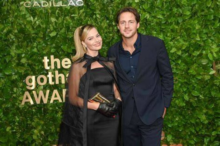 Surf&rsquo;s down! Margot Robbie has a major wipeout Page Six