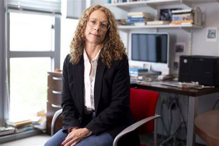 Susan Glasser Bio, Career, Age, Net Worth, Nationality, Facts