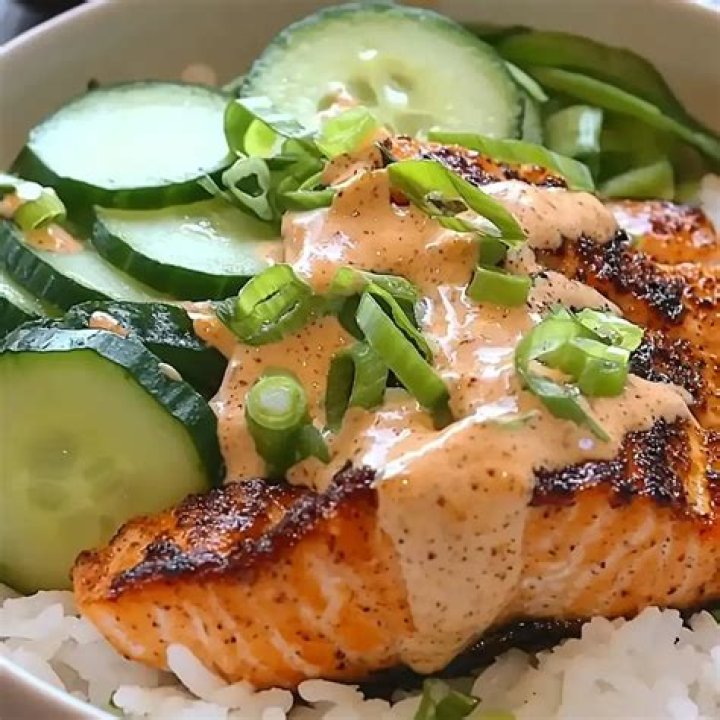 Sweet & Spicy Salmon Rice Bowls Moribyan Rice Bowls Recipes, Fish