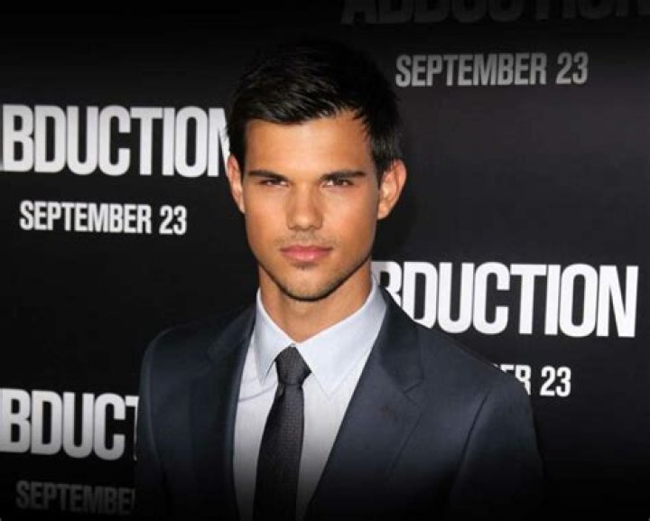 Taylor Lautner Age, Bio, Birthday, Family, Net Worth National Today