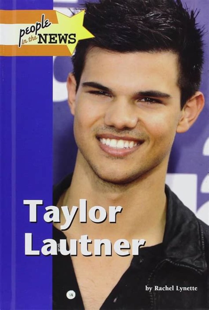Taylor Lautner People's Choice Awards 2010 Photo 2406587 2010