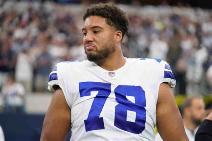 Terrence Steele Out for Season with ACL Tear