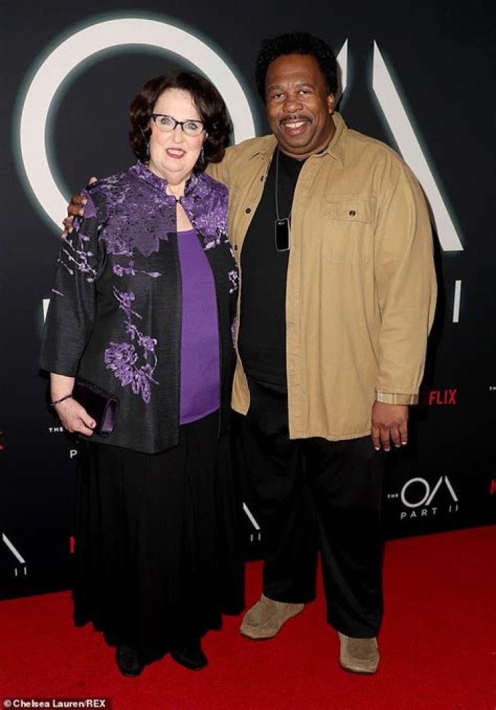 The Office stars Phyllis Smith and Leslie David Baker reunite on red
